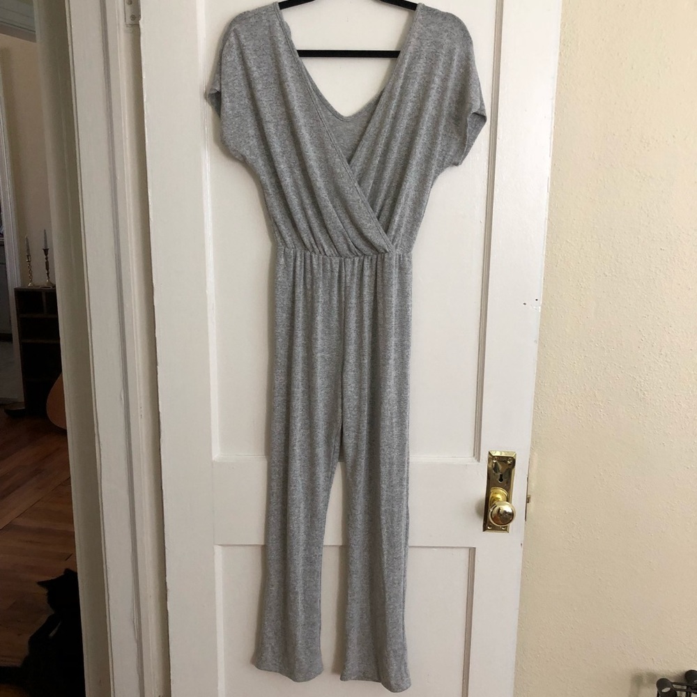 NWOT grey jumpsuit size XS
